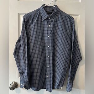 Neiman Marcus Men’s Blue Plaid Long Sleeve Shirt. Large